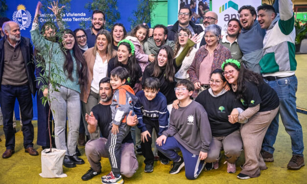 MVOT adjudicó financiamiento para 440 viviendas cooperativas y avanza hacia las 1500 previstas para 2026