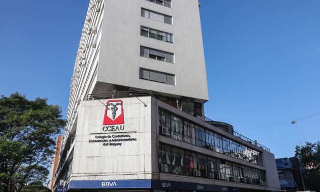 COLEGIO DE CONTADORES PIDE AL PARLAMENTO DESARCHIVAR PROYECTO “CARTA DEL CONTRIBUYENTE” ANTE AUMENTO DE FISCALIZACIÓN DE DGI