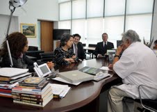 Subsecretaria de los Estados Unidos para democracia y asuntos globales visitó Uruguay