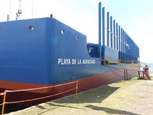 Transfluvial recibió nueva barcaza que será utilizada por Montes del Plata