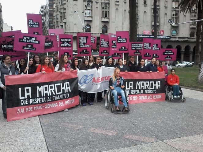 Fundación Alejandra Forlán realizó Marcha por Semana Mundial del Peatón