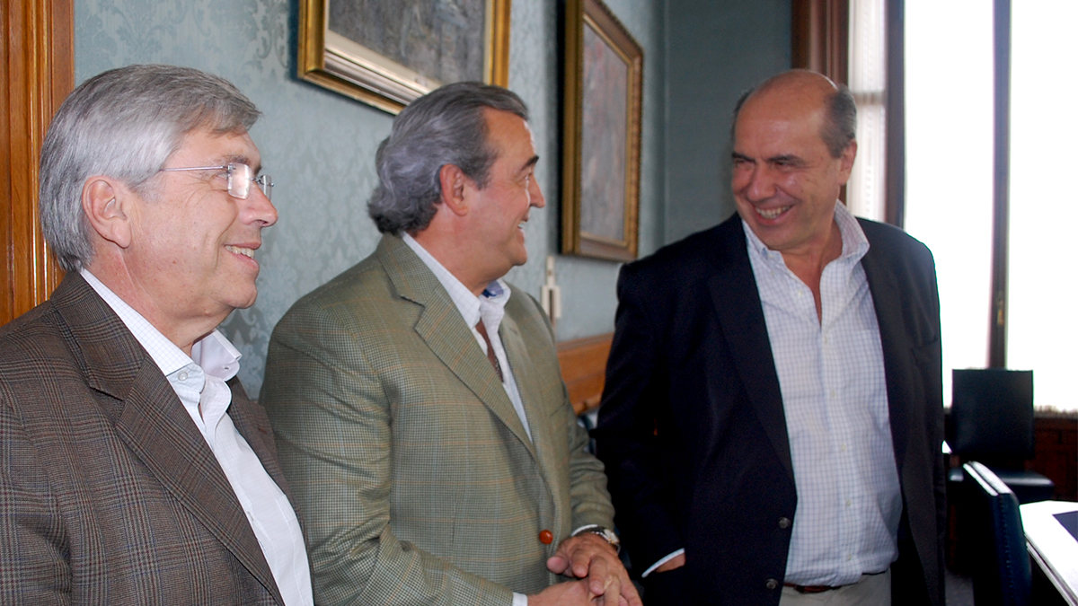 Larrañaga se reunió con los senadores colorados, Amorín Batlle y Viera