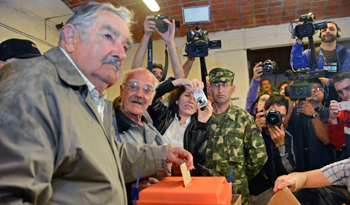 Elecciones 2014: Mujica, “el voto mío es como bailar con mi hermana”