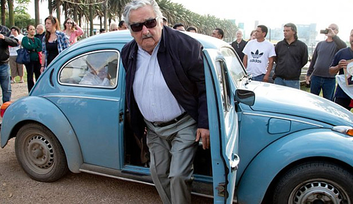 Mujica aseguró que no venderá su automóvil Fusca