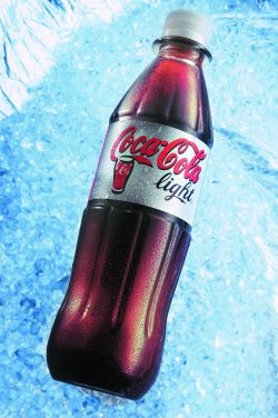 Coca-Cola Light propone elegir una vida apasionada