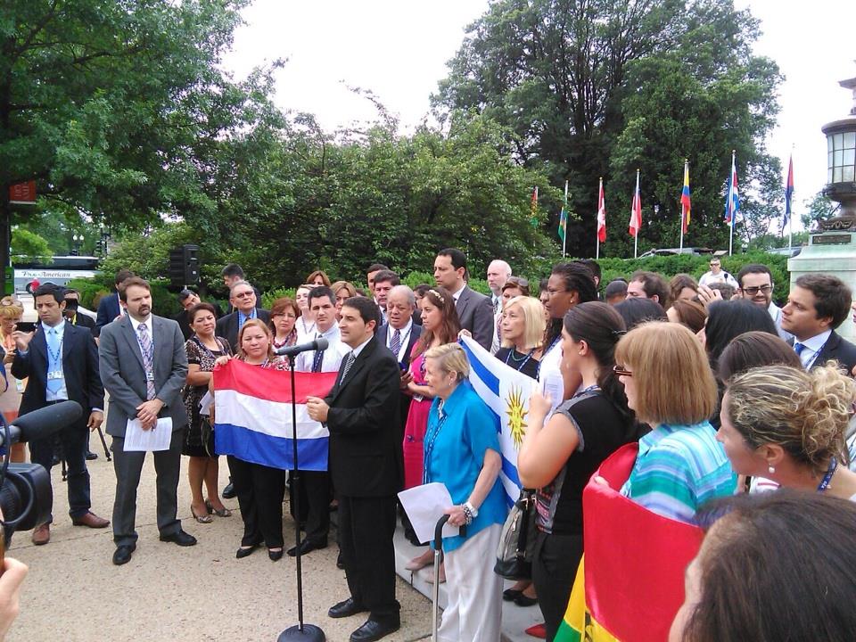 Movida Pro Vida con participación uruguaya mientras se realizaba Asamblea General de la OEA