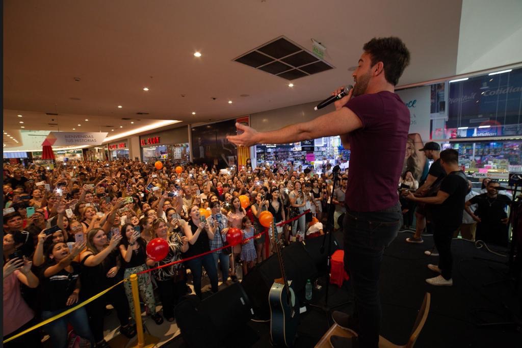 El ganador de La Voz Argentina, Braulio Assanelli tocó por primera vez en Uruguay