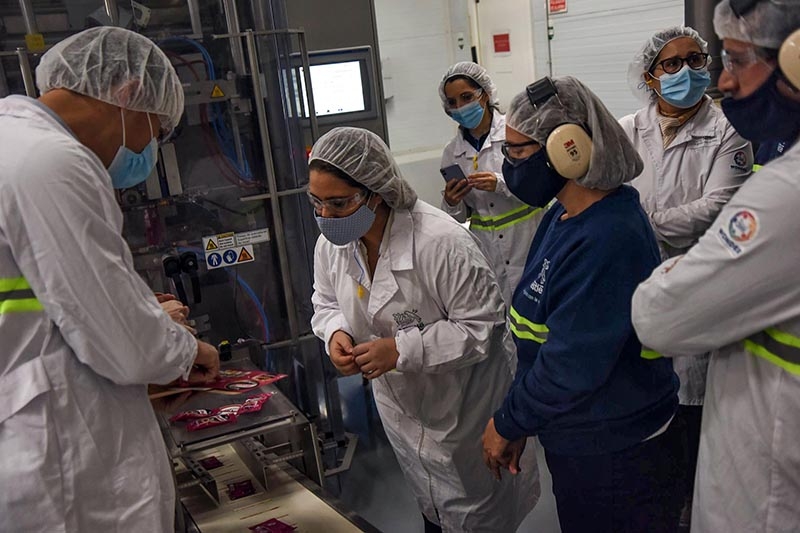 Susana Pecoy visitó Nestlé Uruguay que emplea a 470 trabajadores de forma directa e indirecta