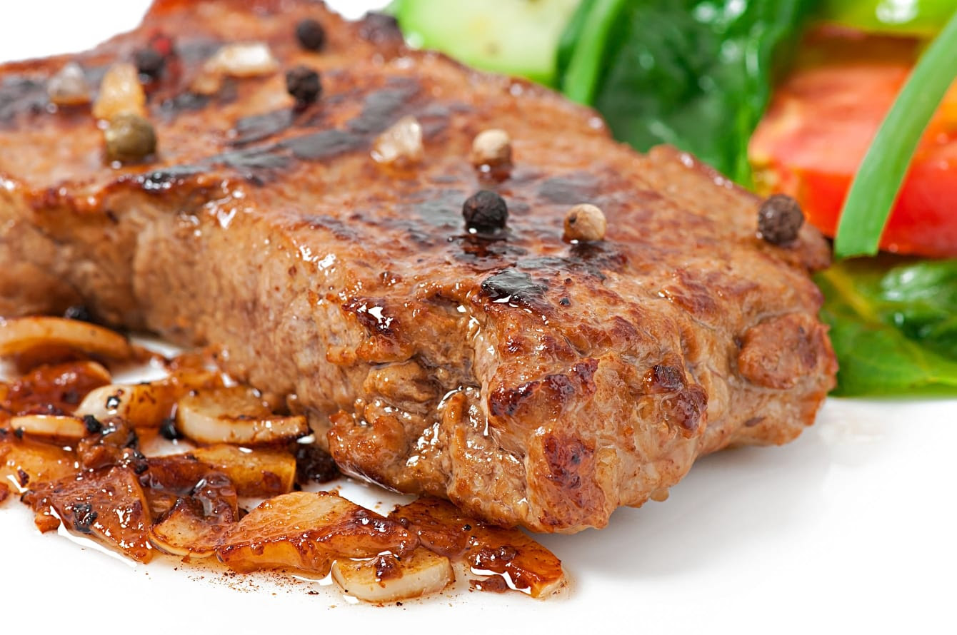 Carnicerías tradicionales bajan un 30 % el precio de la carne de cerdo premium