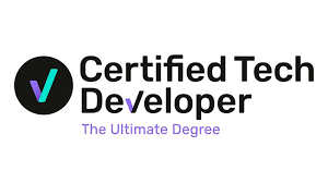 Entrega de diplomas a jóvenes becarios graduados del primer track de la carrera Certified Tech Developer