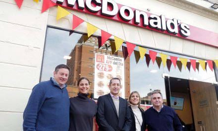McDonald’s remodeló su icónico local de 18 de Julio y Ejido