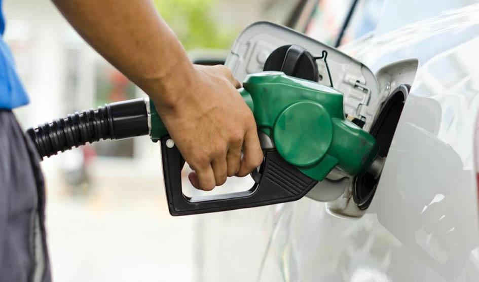 Gobierno absorbe parte del ajuste de combustibles en setiembre